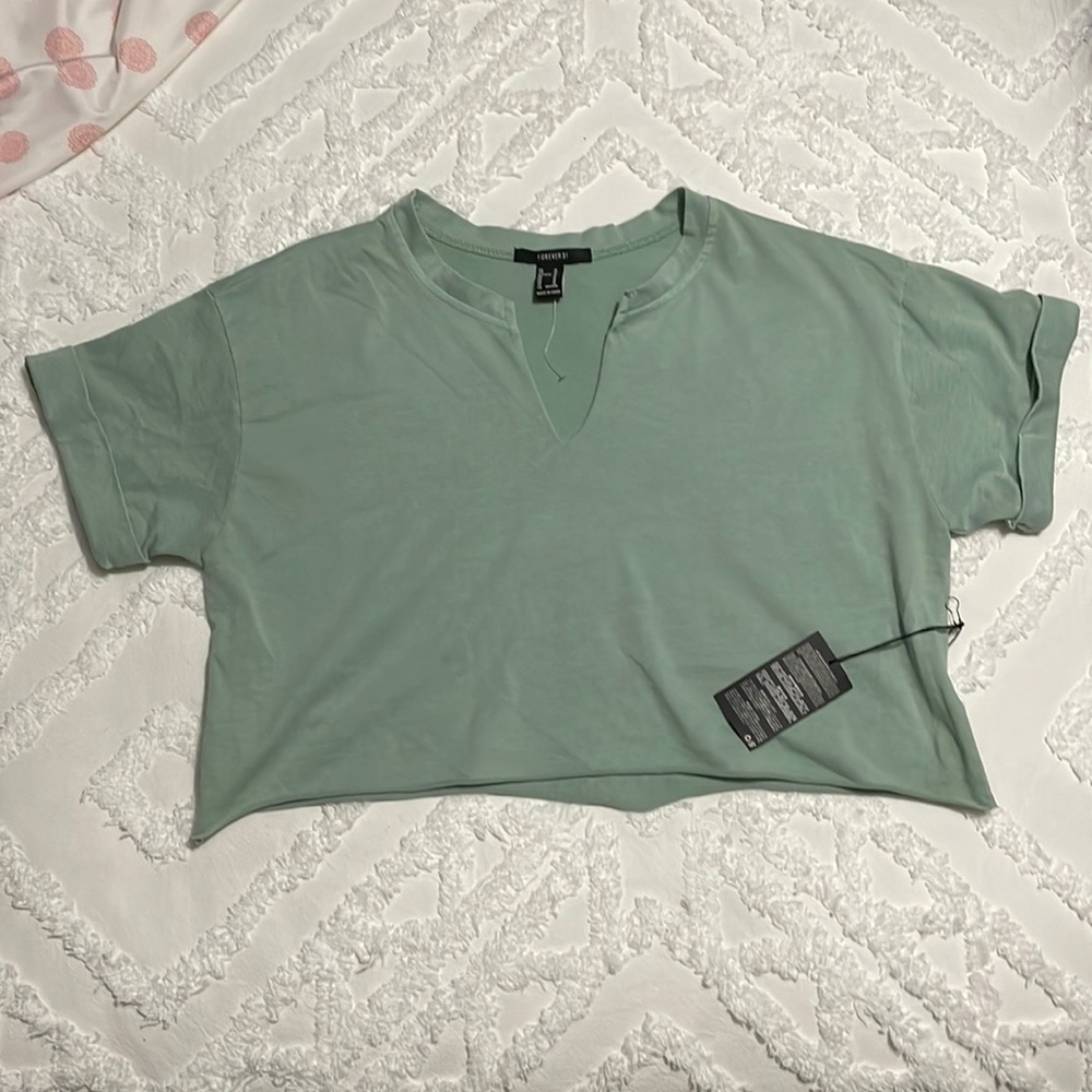 Forever 21 Cropped Tee